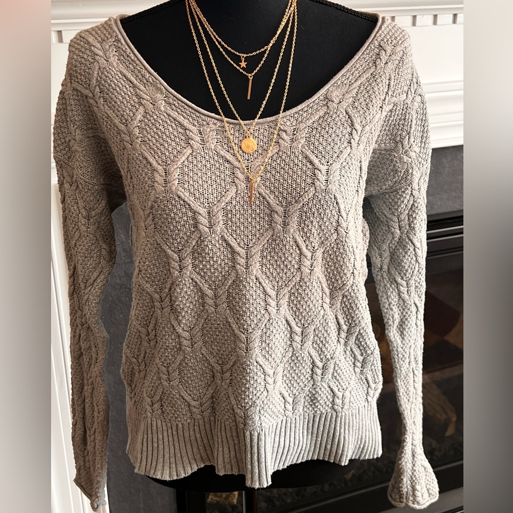 GAP Ladies Cable Soft Vee